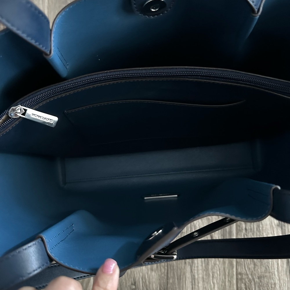Michael Kors Navy Blue Tote Bag - Picture 4 of 9